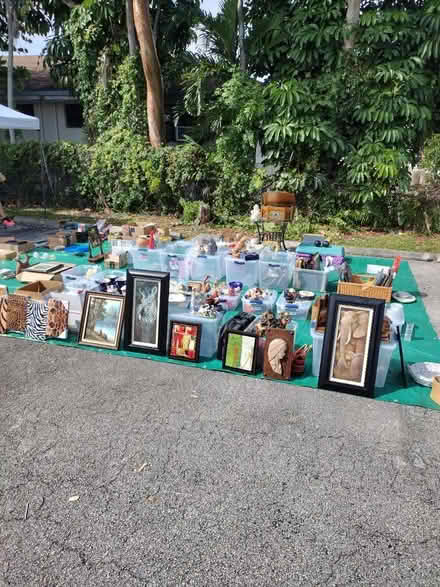 Photo of free Various items till 4 pm today (Hollywood) #1