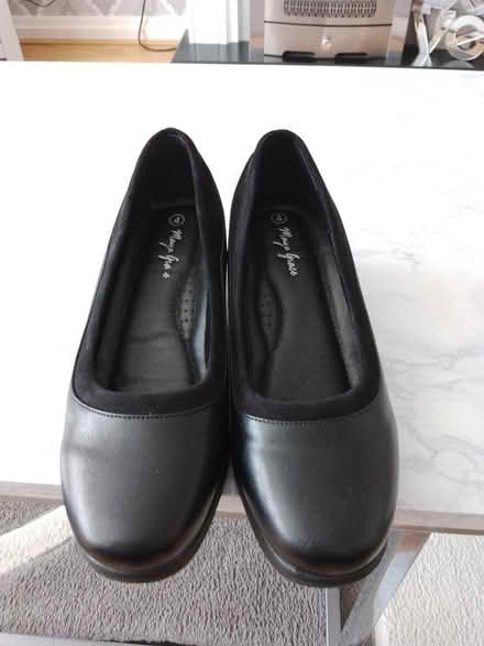 Photo of free Shoes (Gillmoss L11) #3
