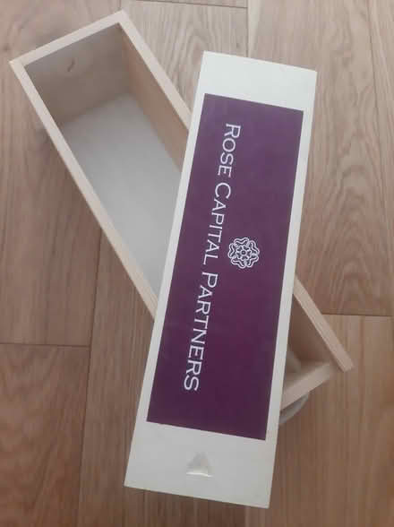 Photo of free Wine box (Clapham Park SW4) #2