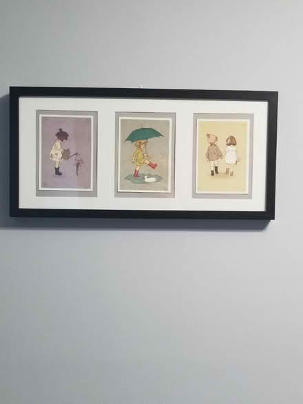 Photo of free Picture frame (Woodley Park) #1
