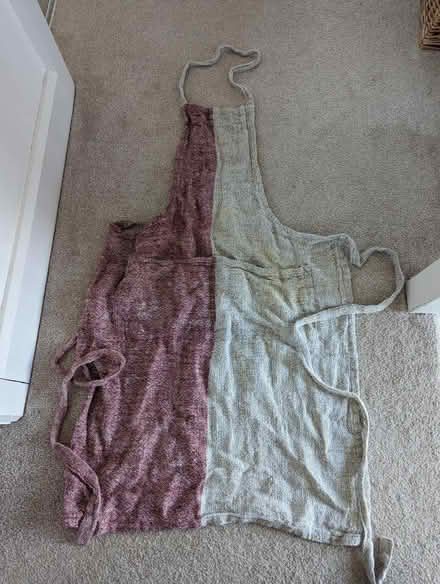 Photo of free Linen apron (BS7) #1