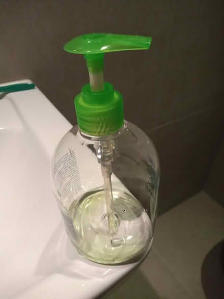 Photo of free soap dispenser (Sheffield centre) #1