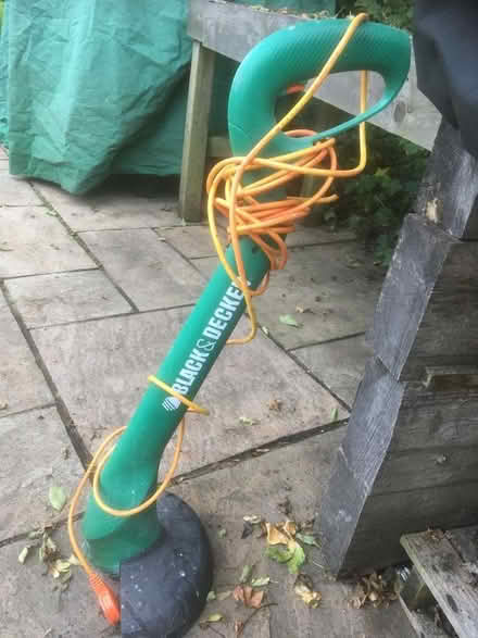 Photo of free Black and Decker GL225 Garden Strimmer (Bridgnorth WV15) #2