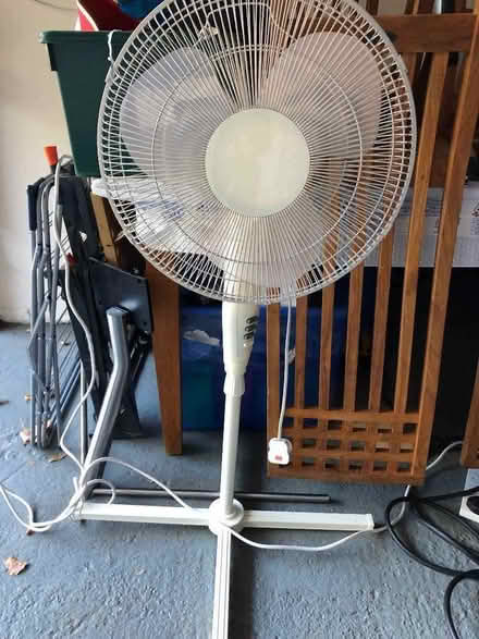 Photo of free Electric Fan (Wimbledon Village SW19) #2