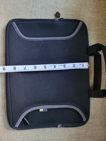 Photo of free neoprene e-tablet bag (Roxbury) #2