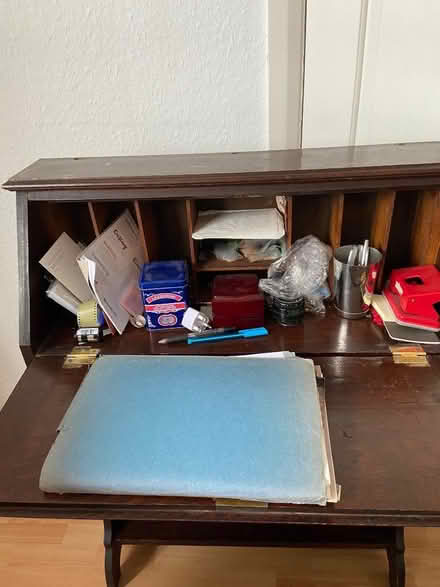Photo of free Desk (Bexhill TN39) #3