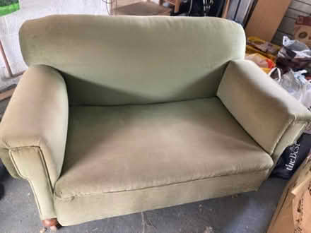Photo of free Vintage settee/chaise longue (Shaw Mills HG3) #1