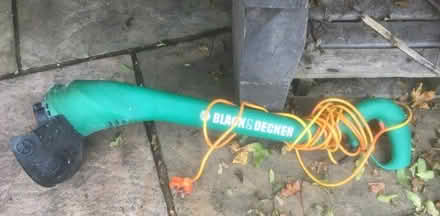 Photo of free Black and Decker GL225 Garden Strimmer (Bridgnorth WV15) #1