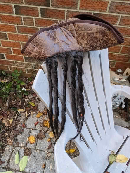 Photo of free Adult Pirate Halloween Costume XL (Westtown township) #1
