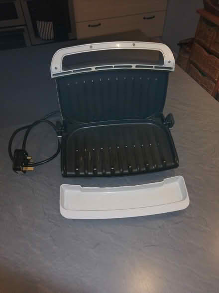 Photo of free Sandwich/pannini grill (Willingdon BN20) #1