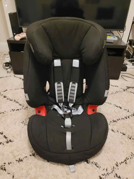 Photo of free Baby/Child Car Seat (TW7) #4