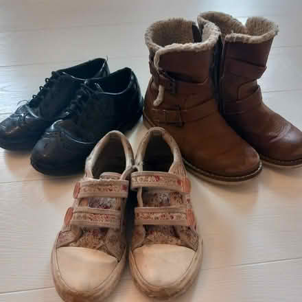 Photo of free Girls' size 13 shoes (Woodford E18) #1