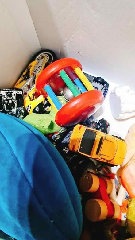 Photo of free Toys in a box (HA2) #4