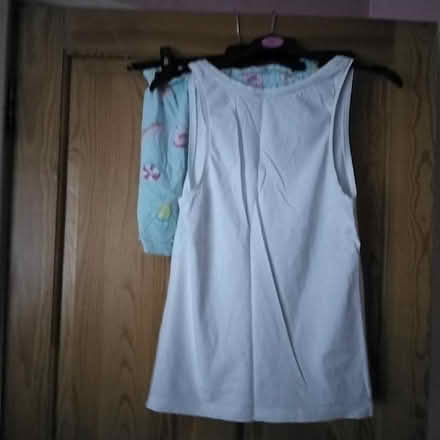Photo of free george top & shorts calm & cosy (Marton Bank FY3) #2