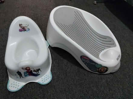 Photo of free Baby Bath and Potty (Stapleford NG9) #1