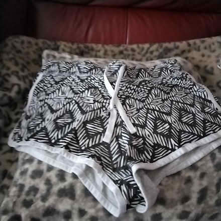 Photo of free ladies mixed bundle shorts/pyjamas (Marton Bank FY3) #3