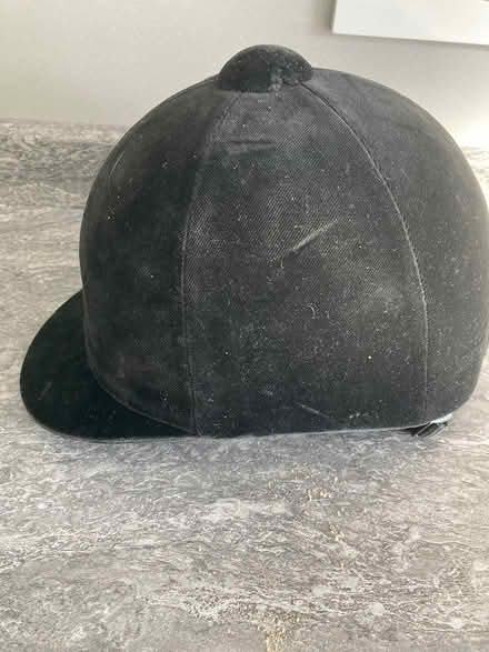 Photo of free Horse riding hat, junior 57 cm (CT9) #1