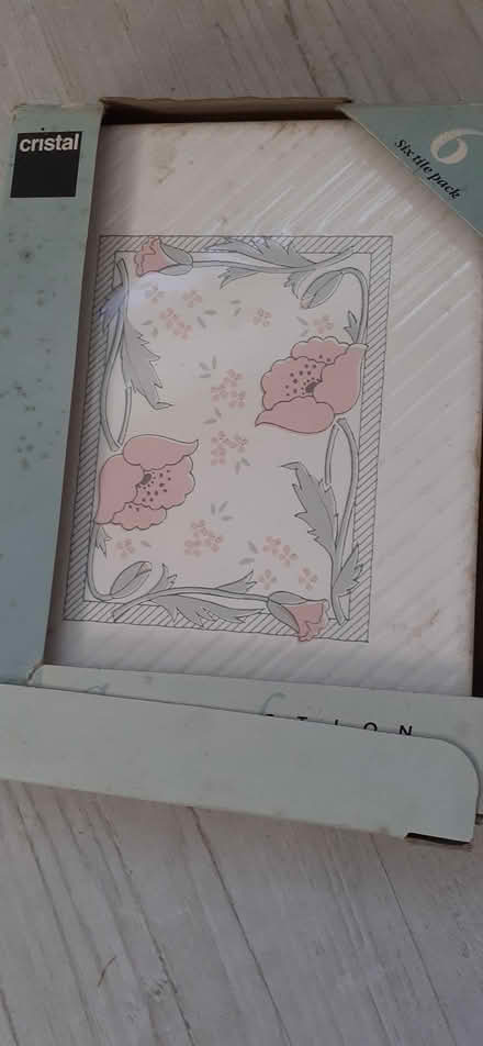 Photo of free Wall tiles with poppy design (Basildon SS14) #2