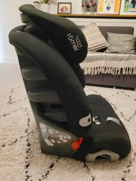 Photo of free Baby/Child Car Seat (TW7) #1