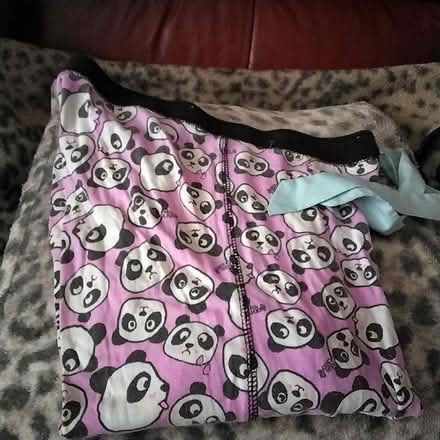 Photo of free ladies mixed bundle shorts/pyjamas (Marton Bank FY3) #4
