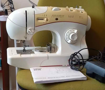 Photo of free Singer 6038 Sewing machine (Thetford IP24) #1