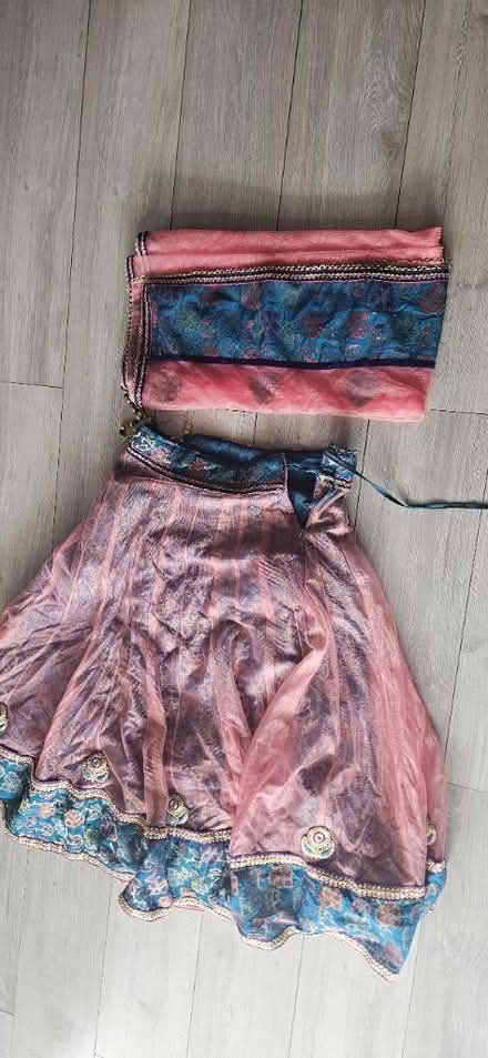 Photo of free 2 Girls S. asian traditional dress (Woodheys M33) #1