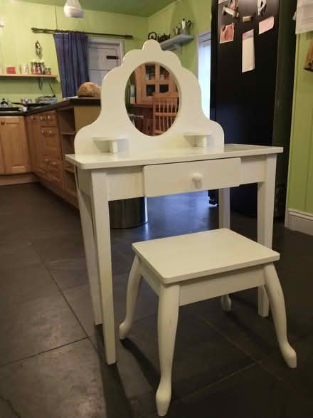 Photo of free Kidkraft vanity table and stool (Athelney TA3) #3