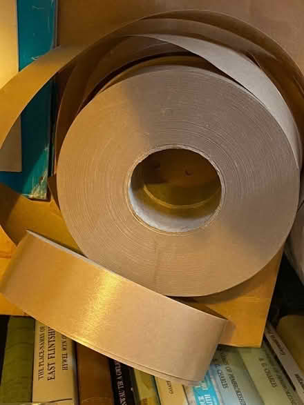Photo of free Papur fframio - Framing paper (Glanadda LL57) #1