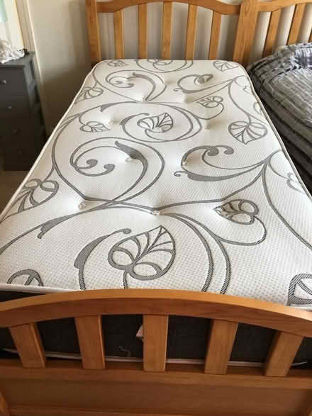 Photo of free Single mattress (Heaton Chapel SK4) #1