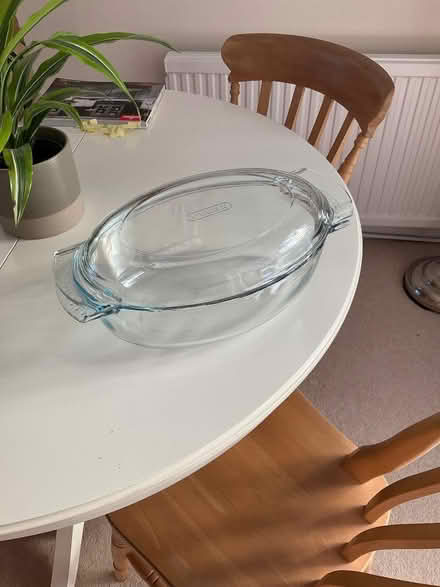 Photo of free Pyrex casserole dish (Chesham HP5) #1