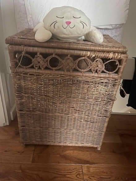 Photo of free Wicker basket (Bethnal Green E2) #2