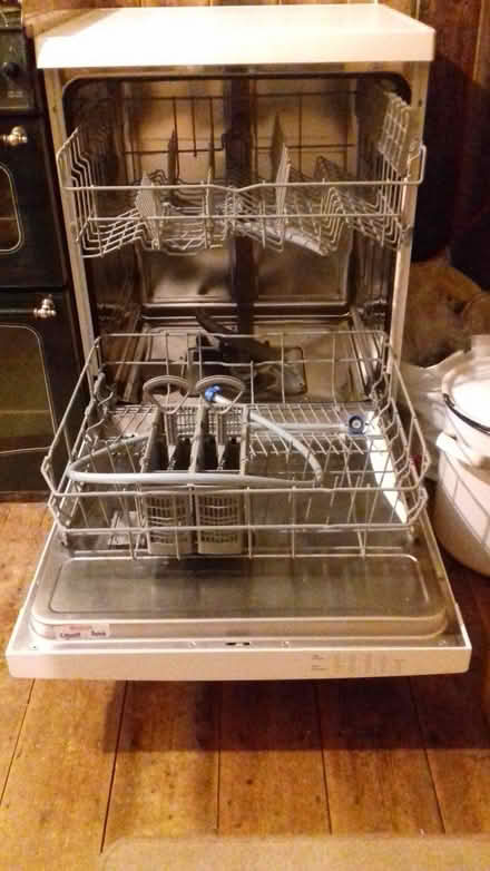 Photo of free Bosch Classixx Full Sized Dishwasher (CT5) #1