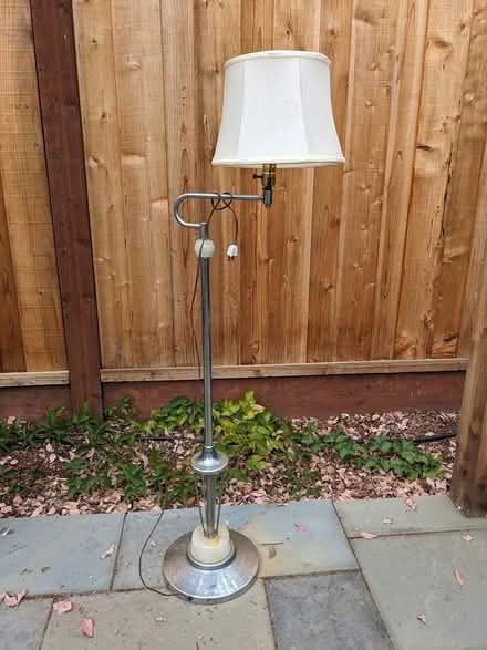 Photo of free Vintage floor lamp (Sunnybrae, San Mateo) #3