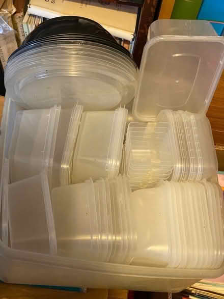 Photo of free Cynhwysion bwyd - Food containers (Glanadda LL57) #1
