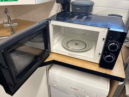 Photo of free Working Microwave (Elm Crescent, Kingston KT2) #1
