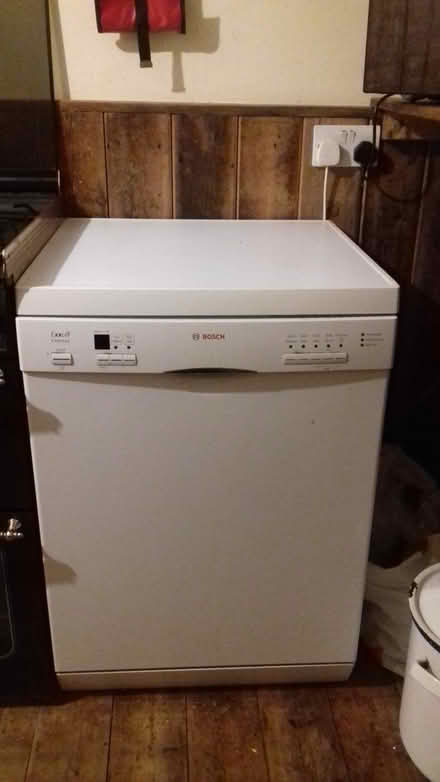 Photo of free Bosch Classixx Full Sized Dishwasher (CT5) #2