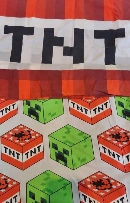 Photo of free Minecraft bedding set (Addiscombe CR0) #1