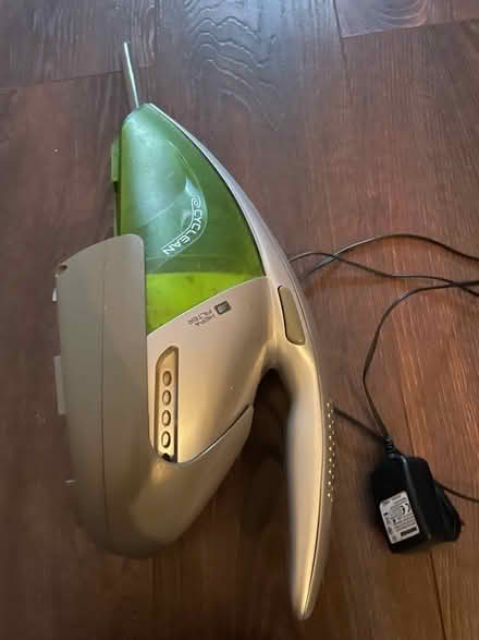 Photo of free Hoover handheld (DE1) #1