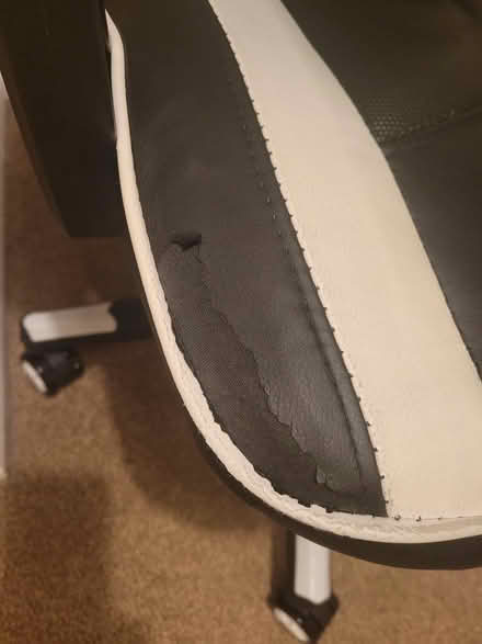 Photo of free Gaming chair (Horndean PO8) #2