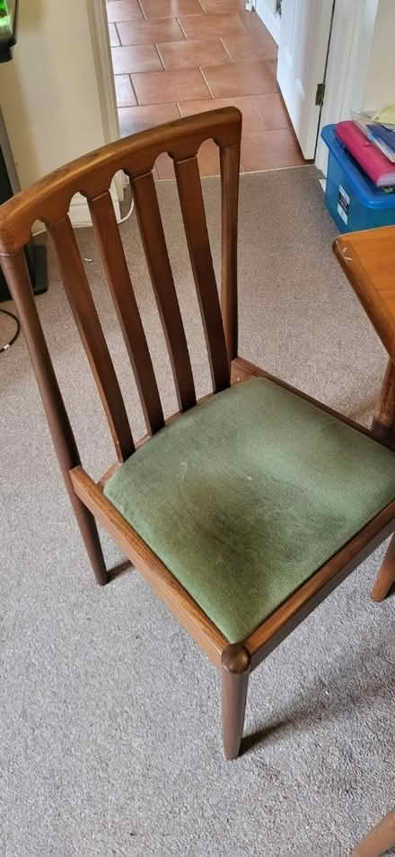 Photo of free Table and chairs (CB8) #3