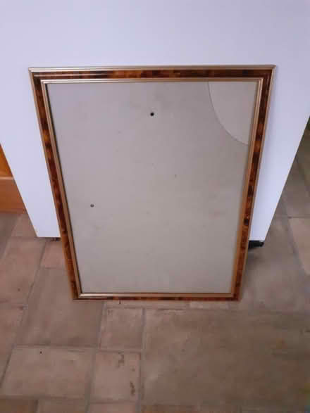Photo of free Picture frame broken glass (Swanley) #1