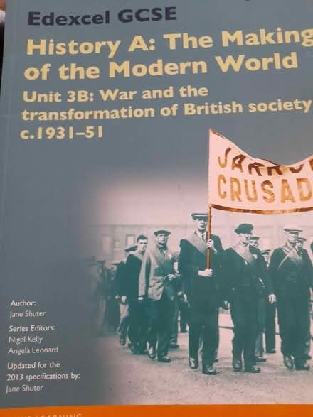 Photo of free Edexcel GCSE. History A: The making of the Modern World Book (Moreton CH46) #1