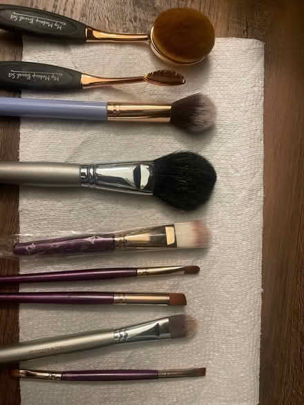 Photo of free Assortment of makeup brushes (Don mills) #1