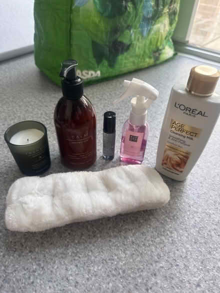 Photo of free Misc beauty items (IP2) #1