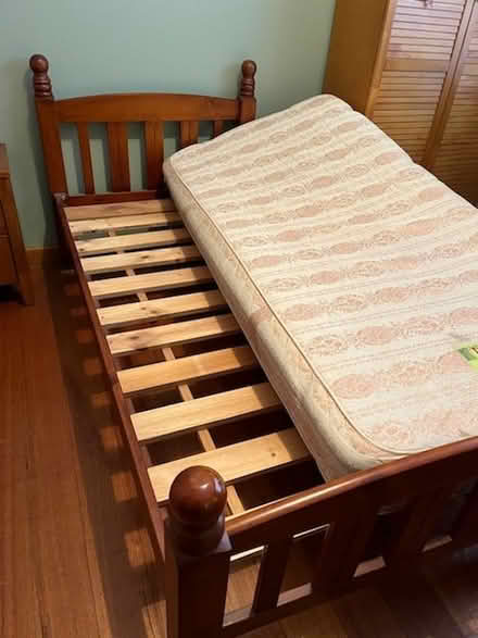 Photo of free Wooden single bed (Reservoir) #2