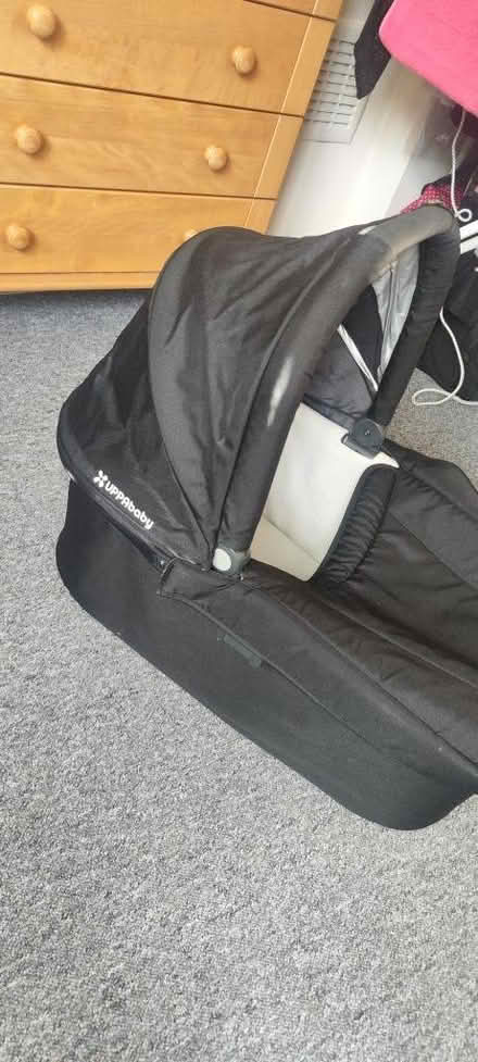 Photo of free Carry cot (Tooting) #2