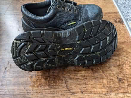 Photo of free Safety Shoes (size 5) (Woolton L18) #1