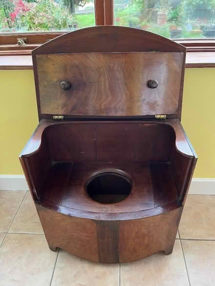 Photo of free Wooden commode (Pontfaen/Forge SY20) #2