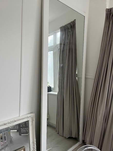 Photo of free Long mirror (Chalkwell SS0) #1