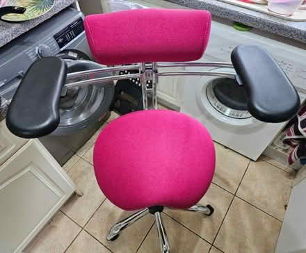 Photo of free Pink Posture chair (Crawley Down RH10) #2